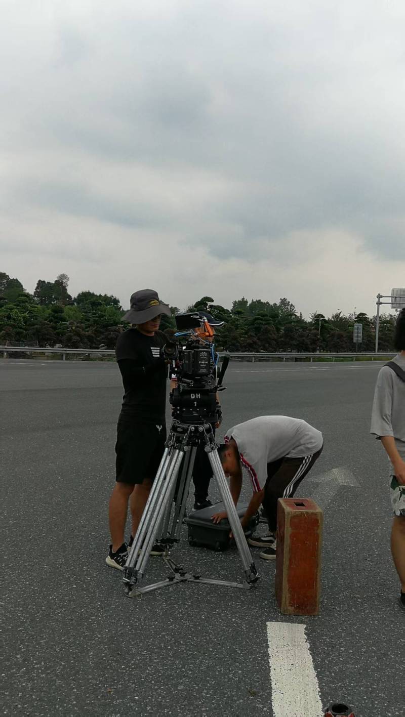 稻城县TVC拍摄公司：唤醒集体记忆，构建跨代际沟通桥梁